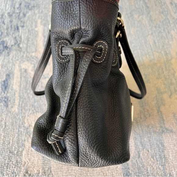 Dooney & Bourke black Pebble Grain Leather Chiara Shoulder HOBO Bag - Picture 8 of 10